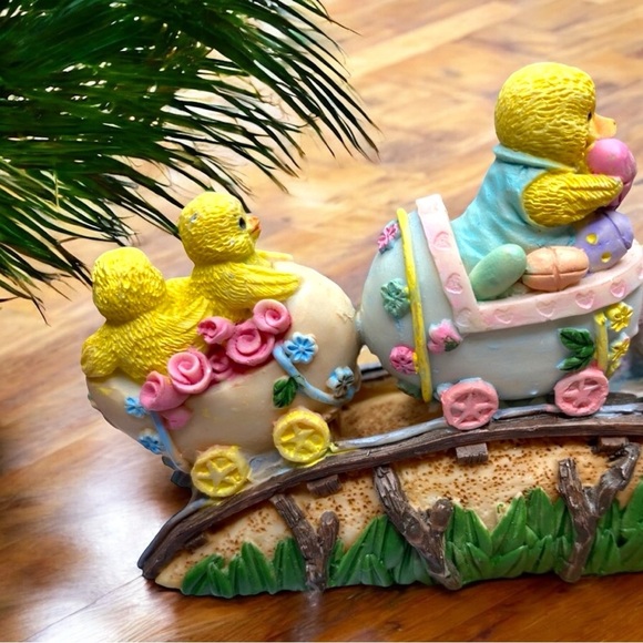 VINTAGE Easter Bunny & Chick Train Figurine – Pastel Spring Decor - Picture 6 of 11